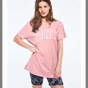 NWOT VS PINK short sleeve campus tee